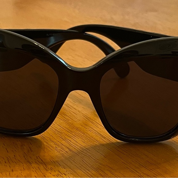 Authentic Gucci Sunglasses - Picture 2 of 8